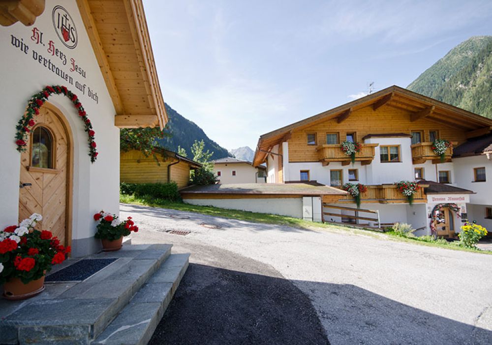 haus_sommer_2.jpg